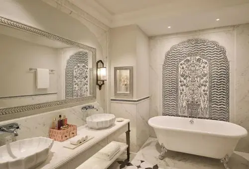 Taj Jai Mahal Palace, Jaipur - Rooms - 1076 Sqft 100 Sqmt Garden View King Bed 20