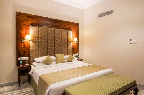 Taj Pratap Mahal, Pushkar - Rooms - 452 Sqft 42 Sqmt Mountainhill View King Bed 26