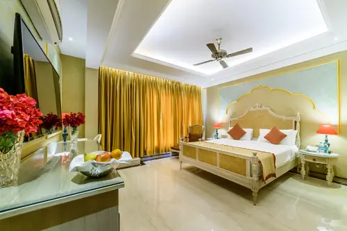 Fort Rajwada, Jaisalmer - Rooms - 575 Sqft 53 Sqmt Courtyard View King Bed 40