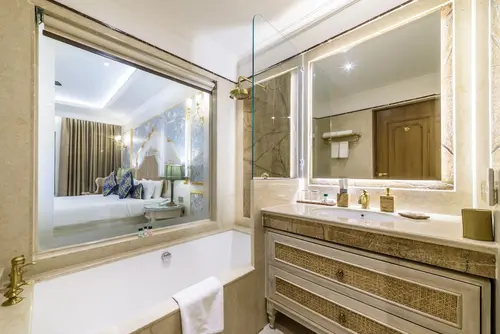 Fort Rajwada, Jaisalmer - Rooms - Washroom 124