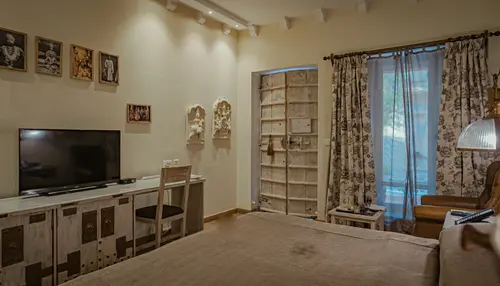 Ajit Bhawan Palace, Jodhpur - Rooms - 322 Sqft 30 Sqmt Garden View Double Bed 2