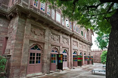 WelcomHeritage Bal Samand Lake Palace - Overview - Facade 31