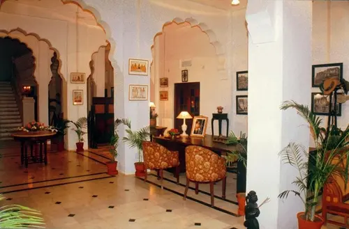 WelcomHeritage Bal Samand Lake Palace - Overview - Facade 32