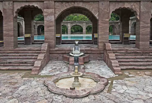 WelcomHeritage Bal Samand Lake Palace - Overview - Outdoors 8