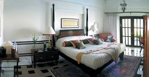 The Oberoi Udaivilas, Udaipur - Rooms - 1150 Sqft 107 Sqmt Swimming Pool View King Bed 32