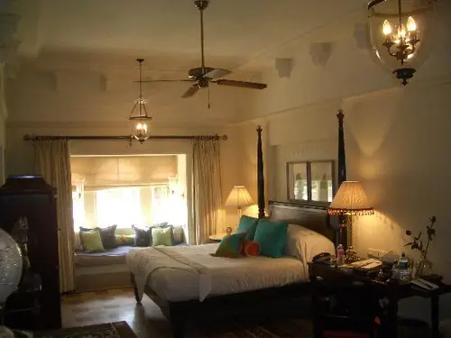 The Oberoi Udaivilas, Udaipur - Rooms - 56 Sqft 5 Sqmt Lake View King Bed 7