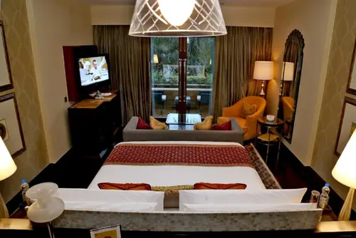 The Leela Palace Udaipur - Rooms - 479 Sqft 45 Sqmt Garden View King Bed 12