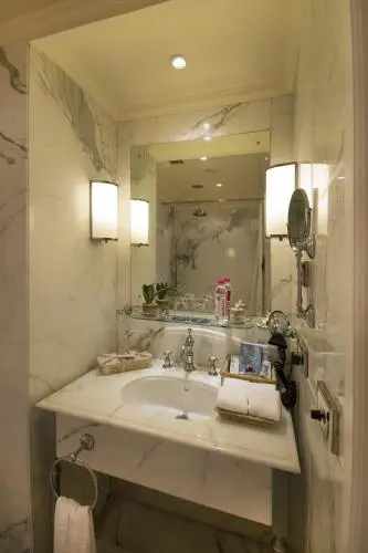 Taj Lake Palace, Udaipur - Rooms - 226 Sqft 21 Sqmt Twin Beds 63