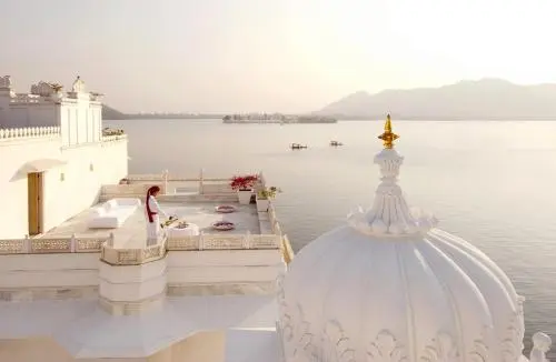 Taj Lake Palace, Udaipur - Rooms - 301 Sqft 28 Sqmt Full Beds 1