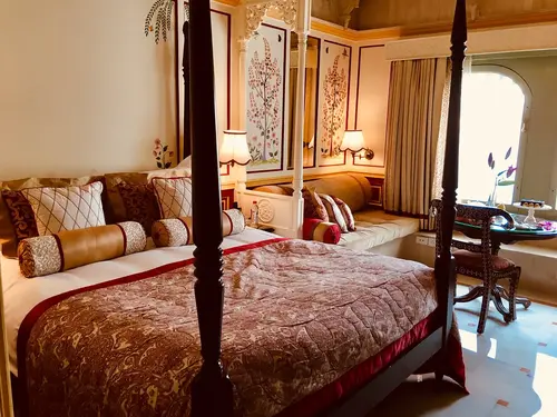 Taj Lake Palace, Udaipur - Rooms - 334 Sqft 31 Sqmt Lake View Double Bed 4