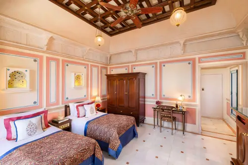 Taj Lake Palace, Udaipur - Rooms - 334 Sqft 31 Sqmt Lake View Single Beds 62