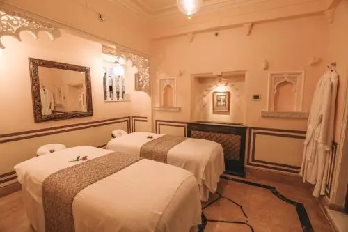 Taj Lake Palace, Udaipur - Rooms - 452 Sqft 42 Sqmt Full Beds 30