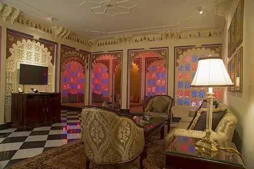 Taj Lake Palace, Udaipur - Rooms - 797 Sqft 74 Sqmt Lake View King Bed 50