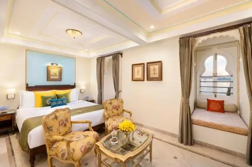 Taj Fateh Prakash Palace, Udaipur - Rooms - 301 Sqft 28 Sqmt Lake View King Beds 7