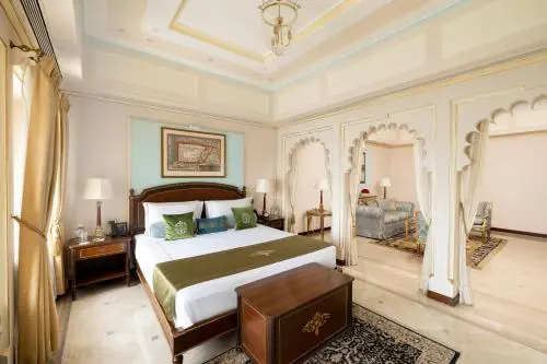 Taj Fateh Prakash Palace, Udaipur - Rooms - 732 Sqft 68 Sqmt Lake View King Beds 24