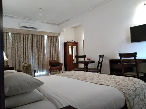 Fateh Garh, Udaipur - Rooms - 440 Sqft 41 Sqmt Mountain View King Bed 23