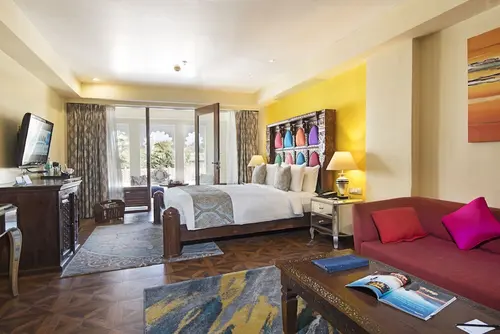 Radisson Blu Palace Resort & Spa, Udaipur - Rooms - 700 Sqft 65 Sqmt King Bed 4
