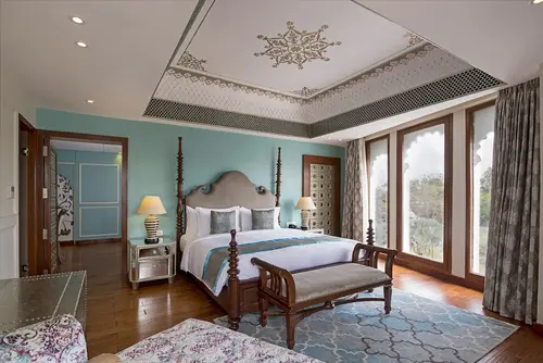 Radisson Blu Palace Resort & Spa, Udaipur - Rooms - 829 Sqft 77 Sqmt Kingbed 27