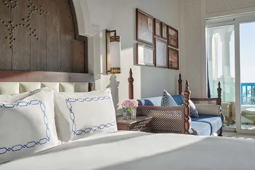 Hilton Salwa Beach Resort & Villas - Rooms - 517 Sqft 48 Sqmt Queenbed 69