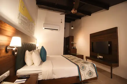 Bamboo Saa Resort & Spa, Udaipur - Rooms - 330 Sqft 31 Sqmt Mountain View King Bed 56