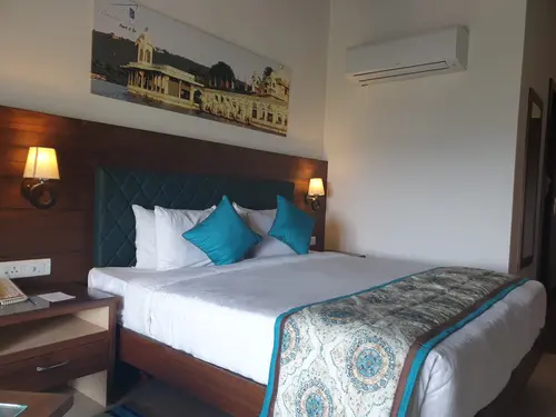 Bamboo Saa Resort & Spa, Udaipur - Rooms - 330 Sqft 31 Sqmt Swimming Pool View King Bed 76