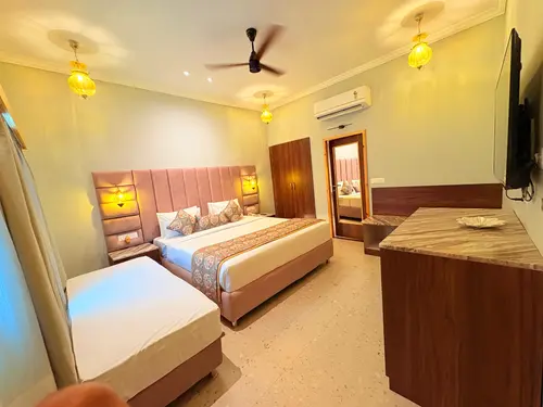 Bamboo Saa Resort & Spa, Udaipur - Rooms - 340 Sqft 32 Sqmt Mountain View Double Bed 34