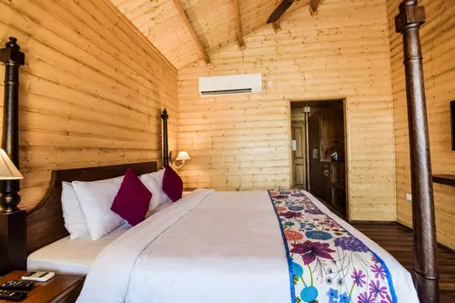 Bamboo Saa Resort & Spa, Udaipur - Rooms - 340 Sqft 32 Sqmt Mountain View King Bed 28