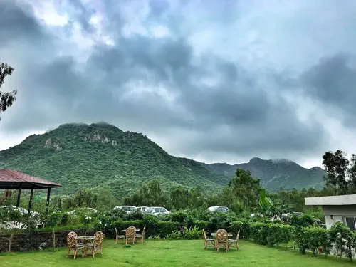 Bamboo Saa Resort & Spa, Udaipur - Rooms - 480 Sqft 45 Sqmt Mountain View King Bed 15