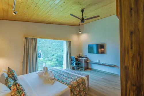Bamboo Saa Resort & Spa, Udaipur - Rooms - 925 Sqft 86 Sqmt Mountain View Queenbed 43