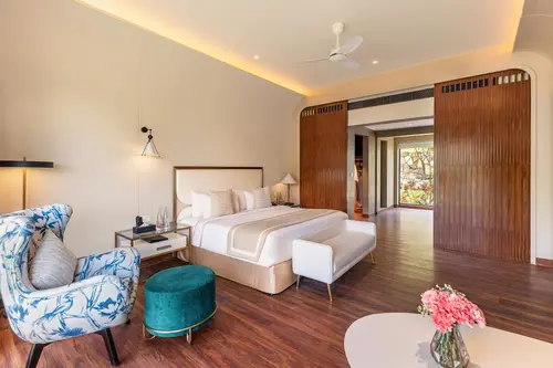 Holymont, Udaipur - Rooms - 750 Sqft 70 Sqmt Garden View King Bed 6