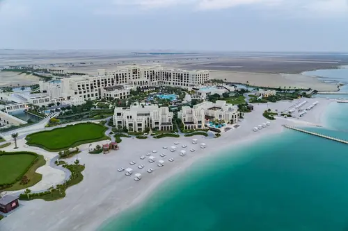 Jumeirah Gulf of Bahrain Resort & Spa - Overview - Outdoors 1