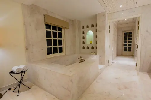 Alila Fort Bishangarh - Rooms - 1056 Sqft 98 Sqmt Mountain View King Bed 31