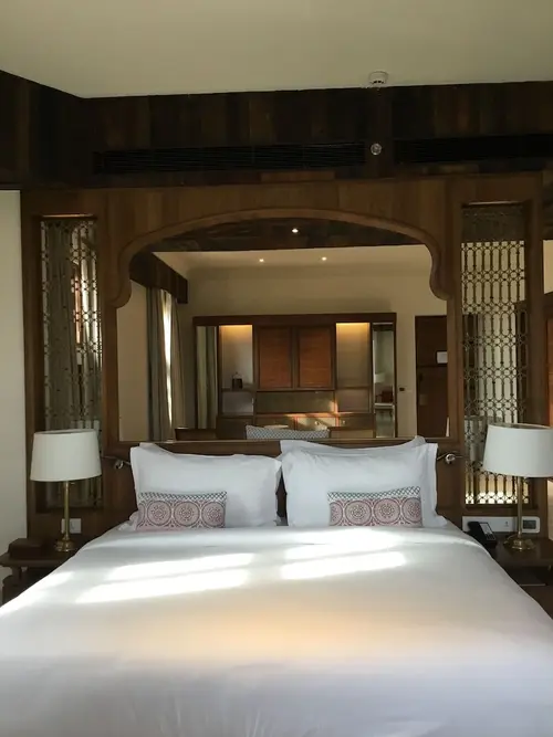 Alila Fort Bishangarh - Rooms - 807 Sqft 75 Sqmt Countryside View King Bed 62