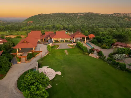 Ananta Spa & Resort Jaipur - Overview - Outdoors 7