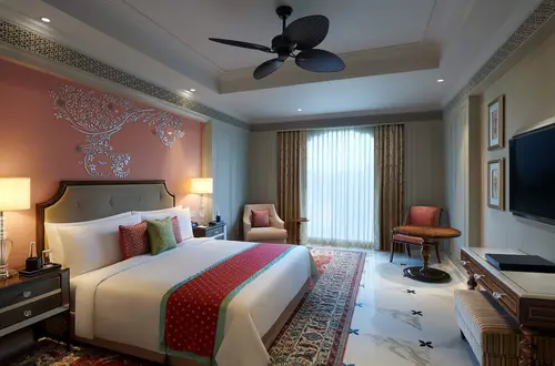 The Leela Palace Jaipur - Rooms - 463 Sqft 43 Sqmt Swimming Pool View King Bed 33