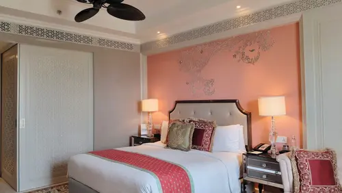 The Leela Palace Jaipur - Rooms - 463 Sqft 43 Sqmt Swimming Pool View King Bed 36